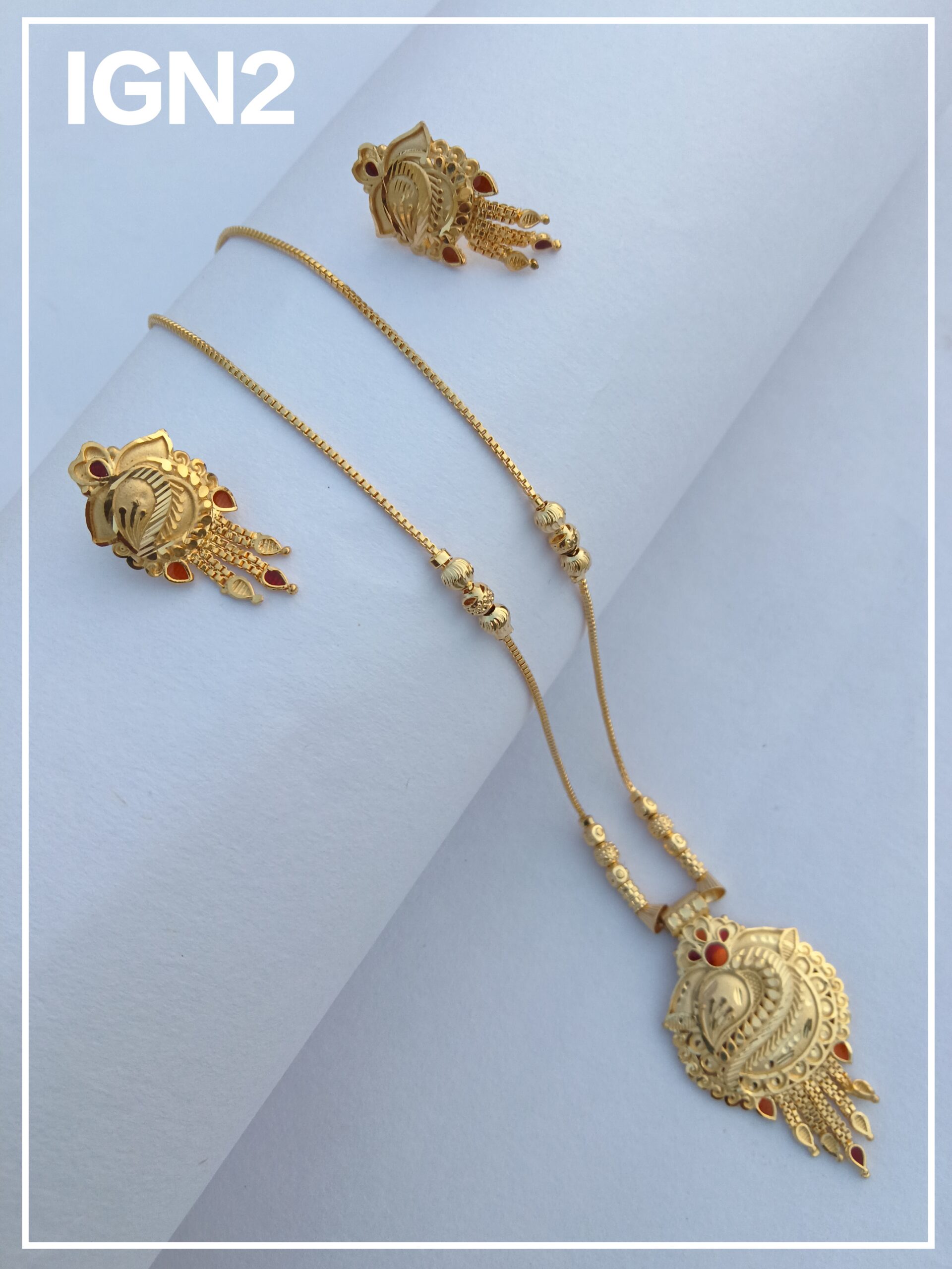 Pendant with Earrings (IGN2)